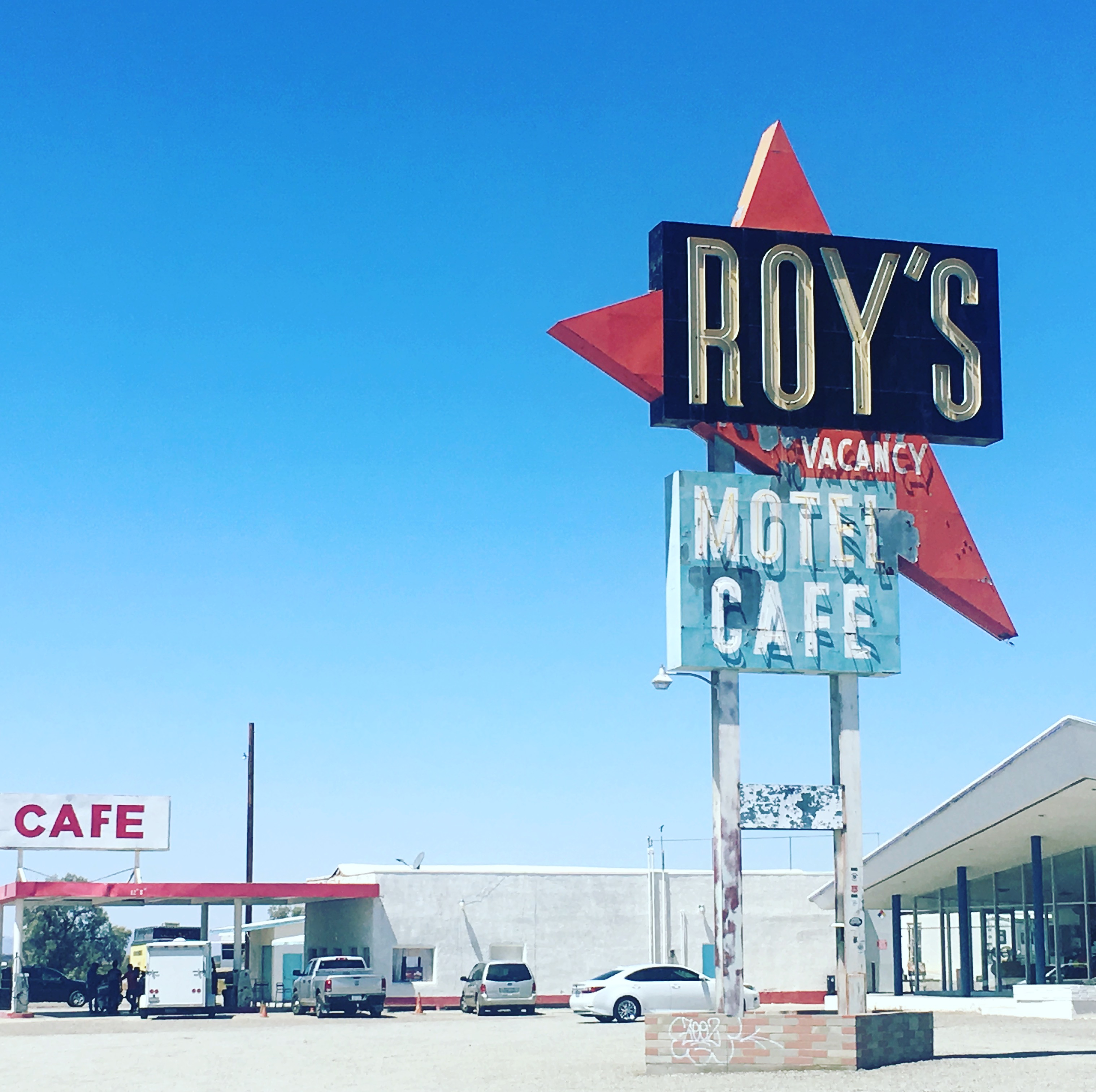 Roy's Cafe - Amboy - Route 66 - California
